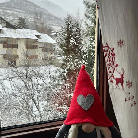 Gina'S Home - Appartamento Nel Cuore Di Bardonecchia Luaran gambar